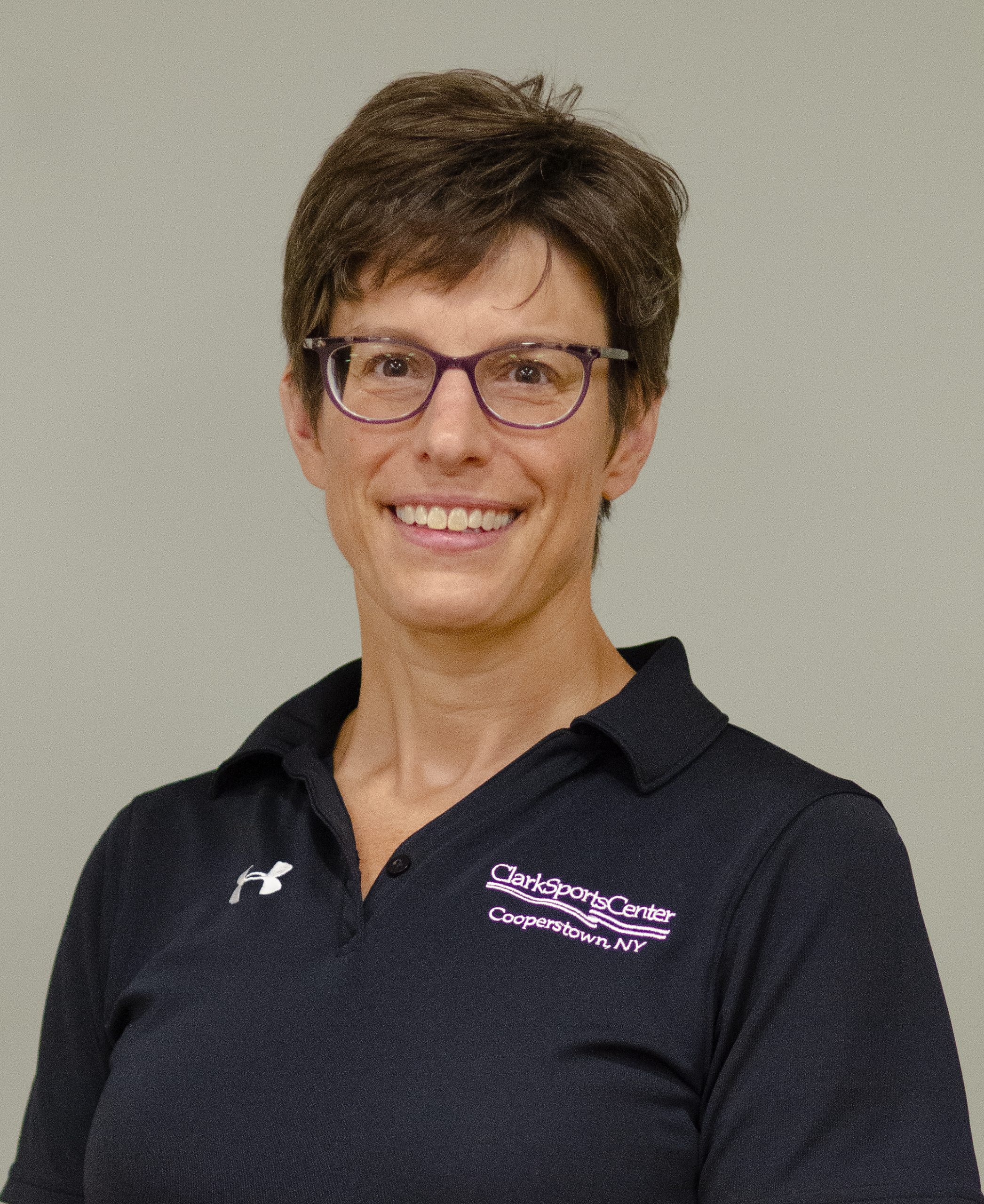 Lara Hurysz (Customer Service)